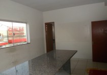 ALUGA-SE  Apto na Av. Orlando Rodrigues da Cunha, próximo ao Posto de Saúde