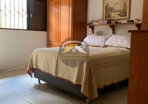 VENDE-SE LINDA CASA DE ESQUINA NO BAIRRO GRANDE HORIZONTE