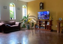 VENDE-SE LINDA CASA DE ESQUINA NO BAIRRO GRANDE HORIZONTE