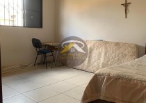 VENDE-SE LINDA CASA DE ESQUINA NO BAIRRO GRANDE HORIZONTE