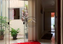 VENDE-SE: CASA NO BAIRRO PQ SÃO JOSÉ PRÓXIMO AV. NOSSA SENHORA DO DESTERRO