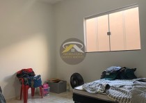 VENDE-SE CASA NO BAIRRO CIDADE NOVA