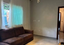 VENDE-SE CASA CONSERVADA NO BAIRRO JARDIM MARACANA