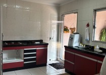 VENDE-SE: CASA COM VARANDA GOURMET DISPONÍVEL PARA VENDA NO BAIRRO PACAEMBU