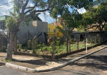 ALUGA-SE: ÁREA NA AV. ODILON FERNANDES EM UBERABA