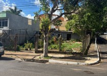 ALUGA-SE: ÁREA NA AV. ODILON FERNANDES EM UBERABA