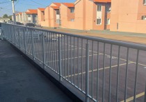 ALUGA-SE APTO NO BAIRRO VALIM DE MELO COND VIC BILBAO