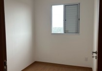 ALUGA-SE: APARTAMENTO NO CONDOMÍNIO BRISAS DO LAGO