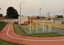 ALUGA-SE APTO NO BAIRRO VALIM DE MELO COND VIC BILBAO