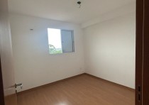 ALUGA-SE: APARTAMENTO NO CONDOMÍNIO BRISAS DO LAGO