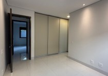 VENDE-SE CASA NOVA NO CONDOMÍNIO DAMHA 2