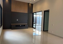 VENDE-SE CASA NOVA NO CONDOMÍNIO DAMHA 2