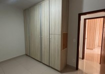 VENDE-SE CASA COM VARANDA GOURMET NO BAIRRO NENE GOMES