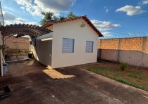 VENDE-SE ÓTIMA CASA NO BAIRRO ANATÊ