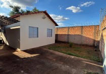 VENDE-SE ÓTIMA CASA NO BAIRRO ANATÊ