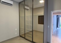 VENDE-SE: CASA DISPONÍVEL NO CONDOMÍNIO DAMHA I.