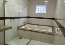 VENDE-SE EXCELENTE CASA NO BAIRRO VALIM DE MELO
