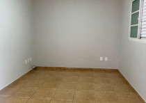VENDE-SE EXCELENTE CASA NO BAIRRO VALIM DE MELO