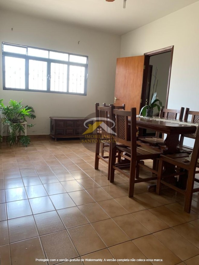 VENDE-SE LINDA CASA DE ESQUINA NO BAIRRO GRANDE HORIZONTE