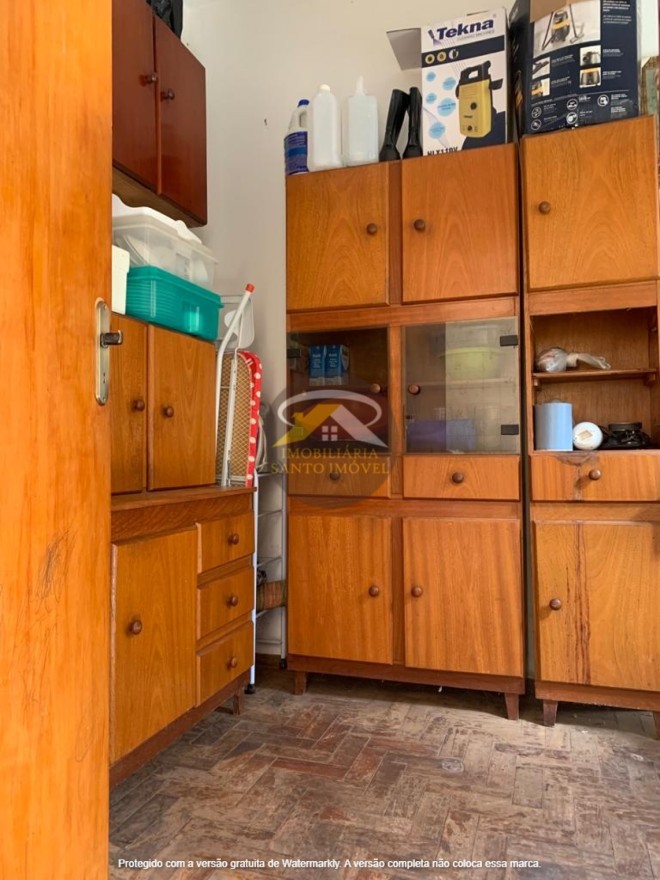 VENDE-SE LINDA CASA DE ESQUINA NO BAIRRO GRANDE HORIZONTE