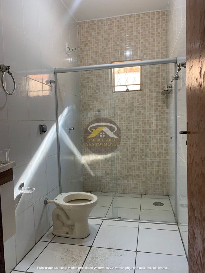 VENDE-SE CASA NO BAIRRO CIDADE NOVA