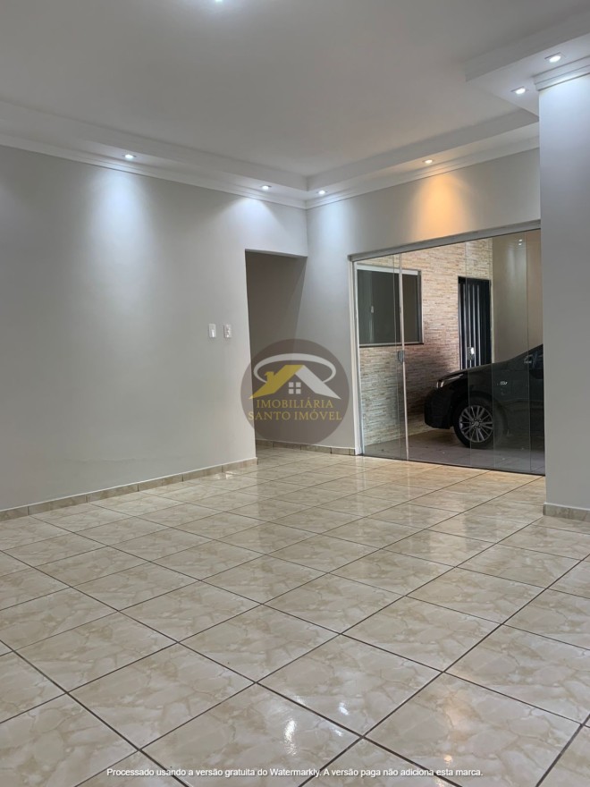 VENDE-SE CASA NO BAIRRO CIDADE NOVA