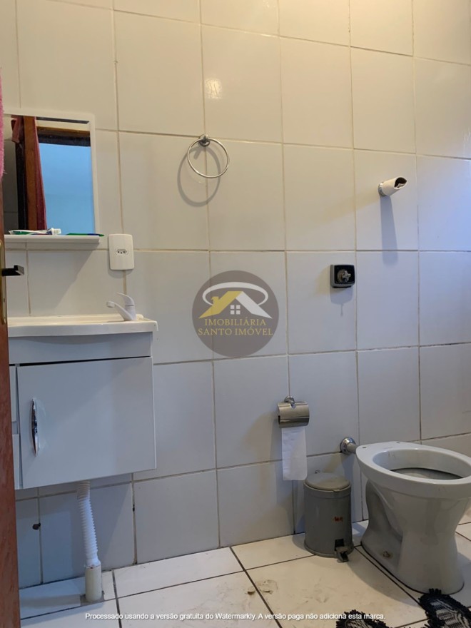 VENDE-SE CASA NO BAIRRO CIDADE NOVA