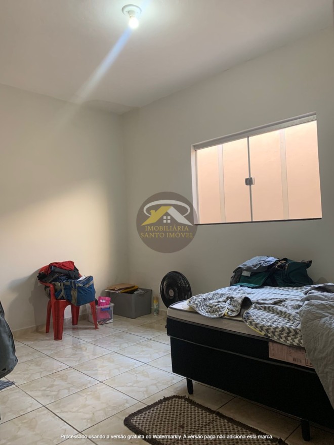 VENDE-SE CASA NO BAIRRO CIDADE NOVA