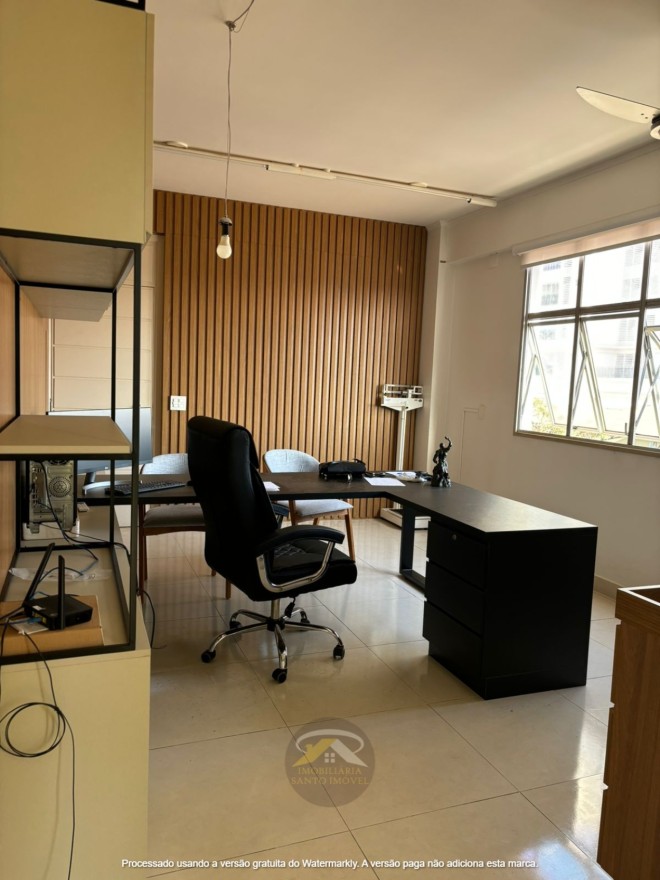 ALUGA-SE EXCELENTE SALA COMERCIAL NO CENTROMED ABADIA