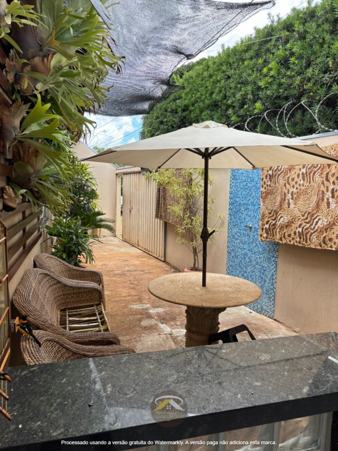 VENDE-SE CASA CONSERVADA NO BAIRRO JARDIM MARACANA