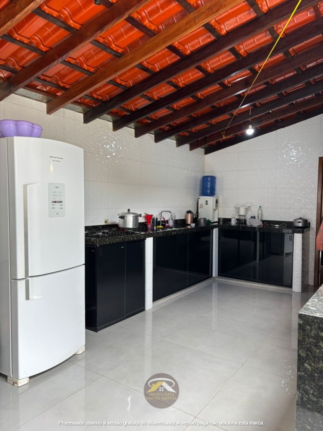 VENDE-SE CASA CONSERVADA NO BAIRRO JARDIM MARACANA