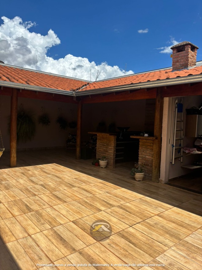 VENDE-SE: CASA COM VARANDA GOURMET DISPONÍVEL PARA VENDA NO BAIRRO PACAEMBU