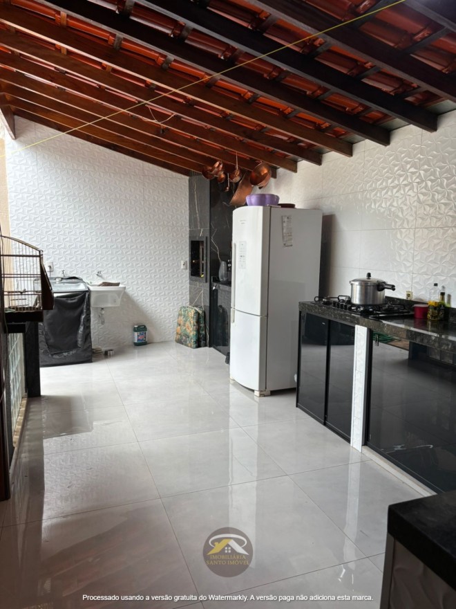 VENDE-SE CASA CONSERVADA NO BAIRRO JARDIM MARACANA