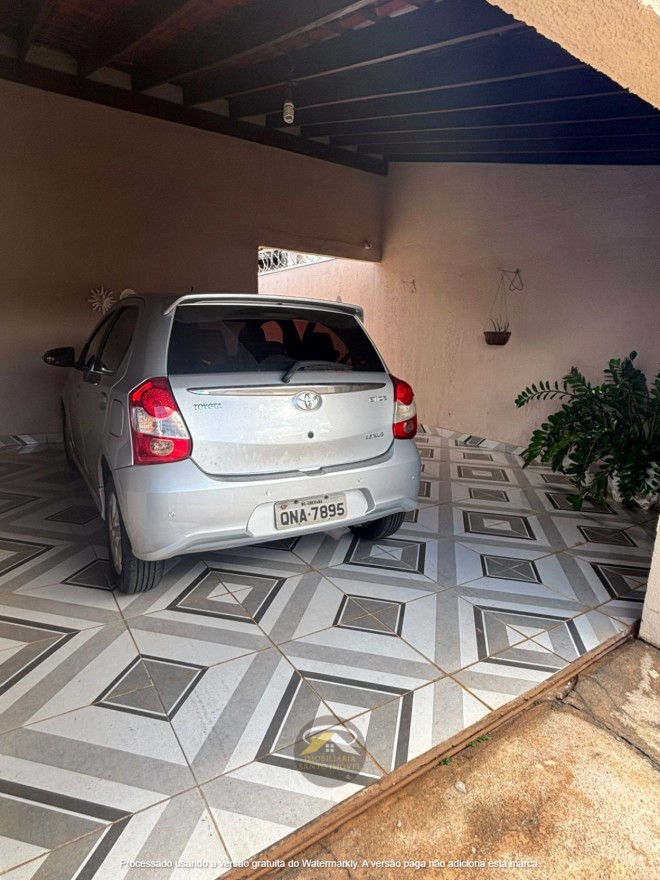 VENDE-SE: CASA COM VARANDA GOURMET DISPONÍVEL PARA VENDA NO BAIRRO PACAEMBU