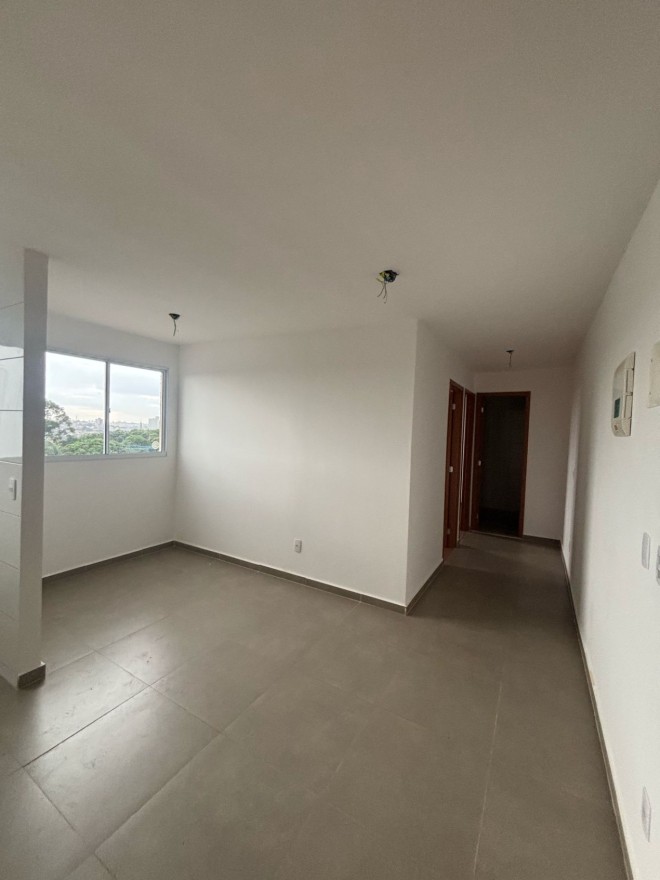ALUGA-SE: APARTAMENTO NO CONDOMÍNIO BRISAS DO LAGO