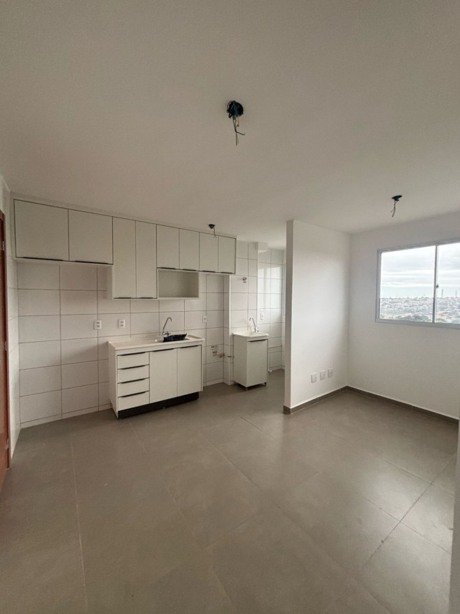 ALUGA-SE: APARTAMENTO NO CONDOMÍNIO BRISAS DO LAGO