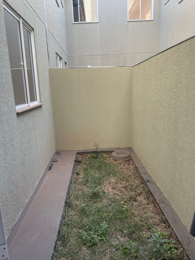 ALUGA-SE APTO NO BAIRRO VALIM DE MELO COND VIC BILBAO