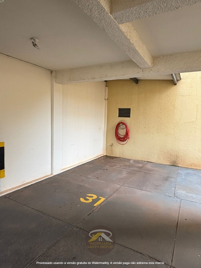 VENDE-SE: APARTAMENTO COM SACADA DISPONIVEL NO BAIRRO FABRICIO