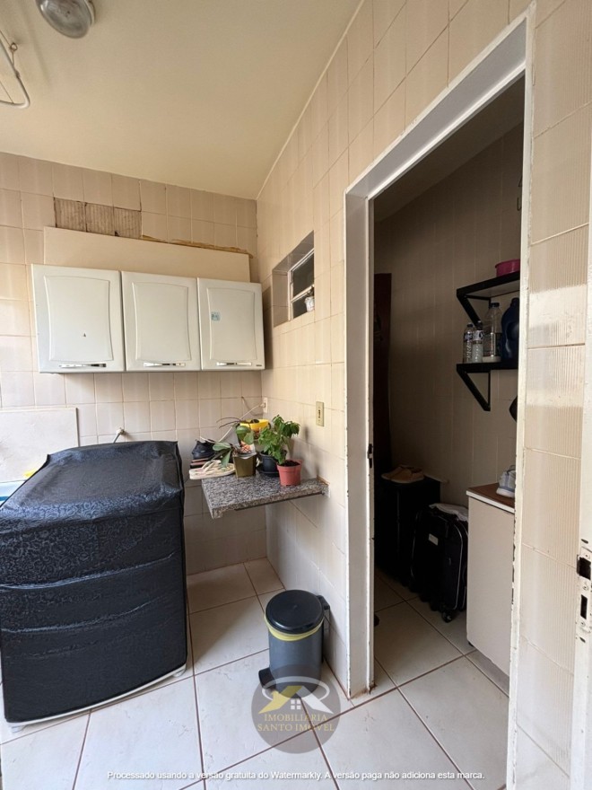 VENDE-SE: APARTAMENTO COM SACADA DISPONIVEL NO BAIRRO FABRICIO
