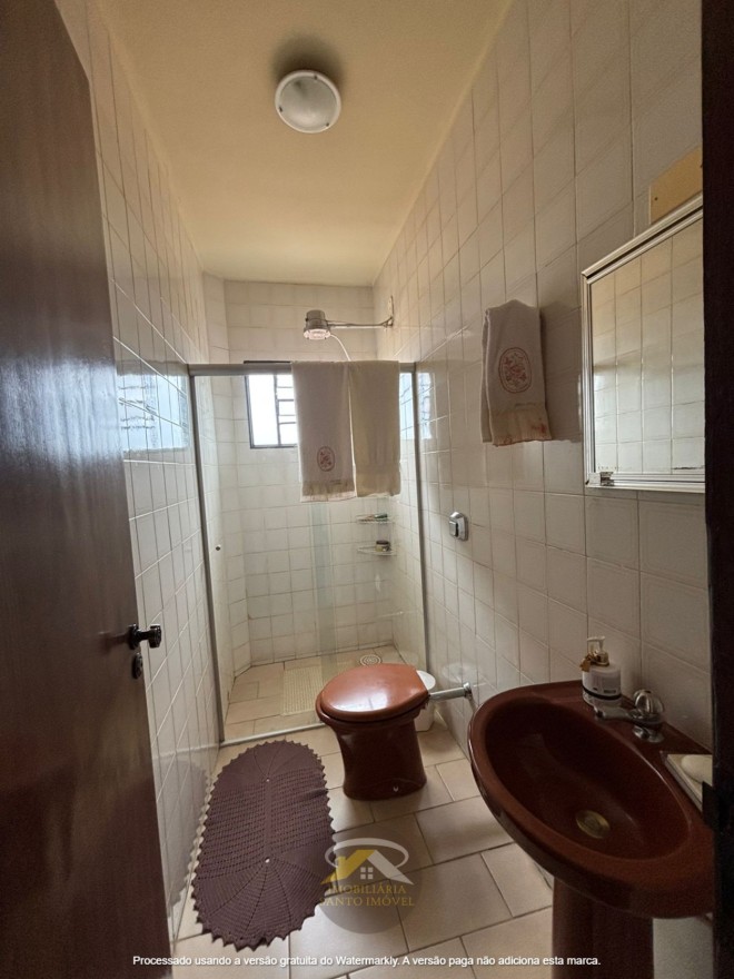 VENDE-SE: APARTAMENTO COM SACADA DISPONIVEL NO BAIRRO FABRICIO