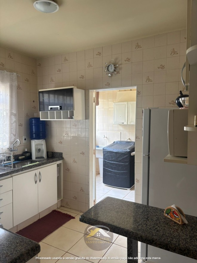 VENDE-SE: APARTAMENTO COM SACADA DISPONIVEL NO BAIRRO FABRICIO