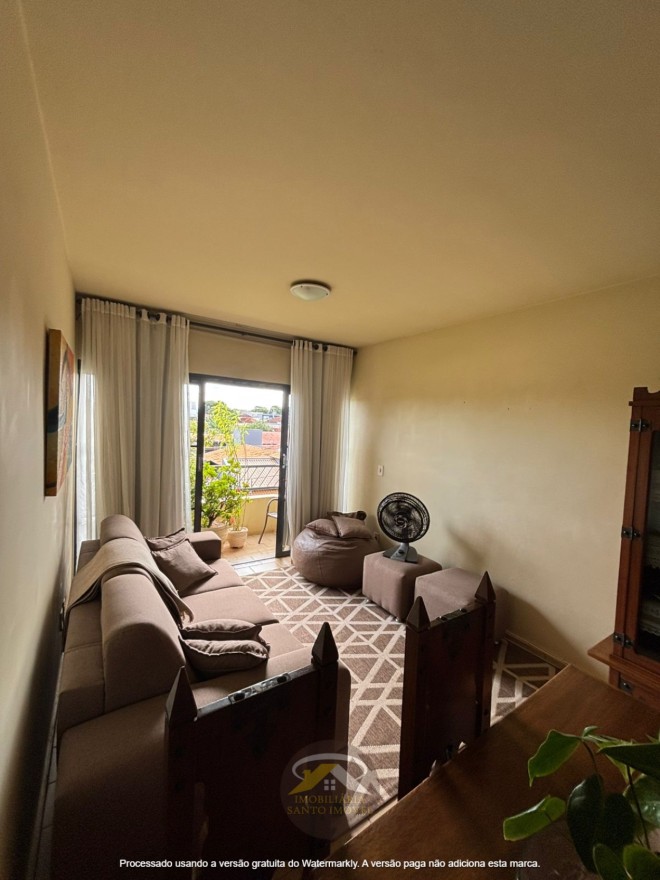 VENDE-SE: APARTAMENTO COM SACADA DISPONIVEL NO BAIRRO FABRICIO