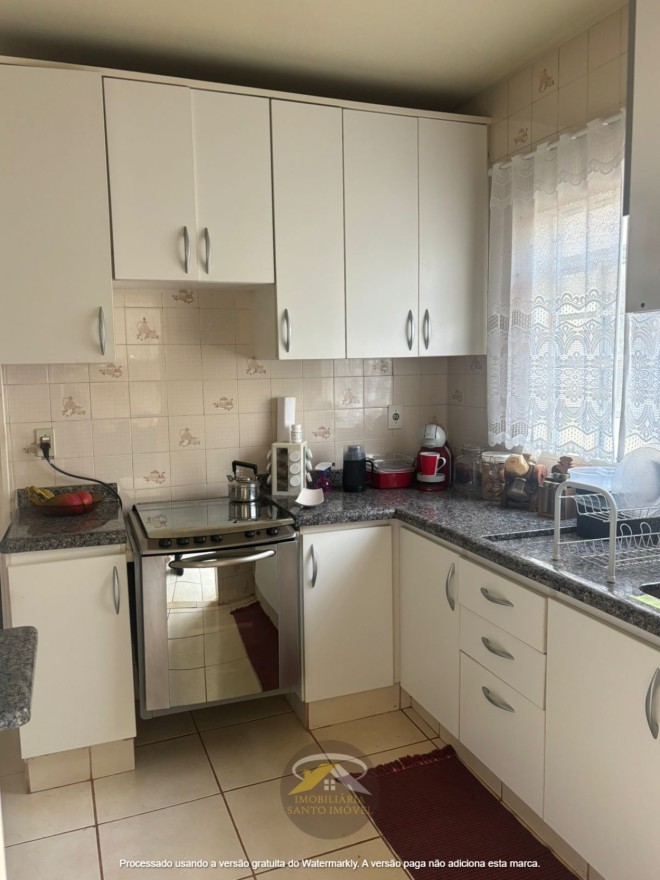 VENDE-SE: APARTAMENTO COM SACADA DISPONIVEL NO BAIRRO FABRICIO