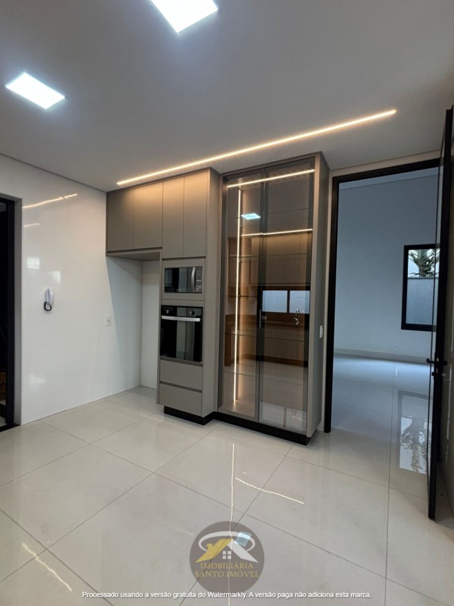 VENDE-SE CASA NOVA NO CONDOMÍNIO DAMHA 2