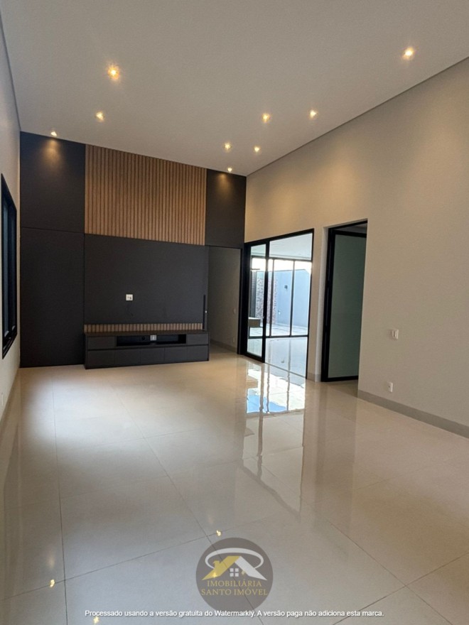 VENDE-SE CASA NOVA NO CONDOMÍNIO DAMHA 2