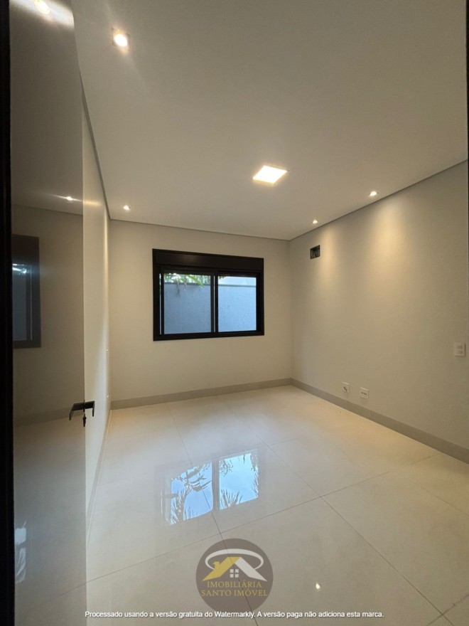 VENDE-SE CASA NOVA NO CONDOMÍNIO DAMHA 2