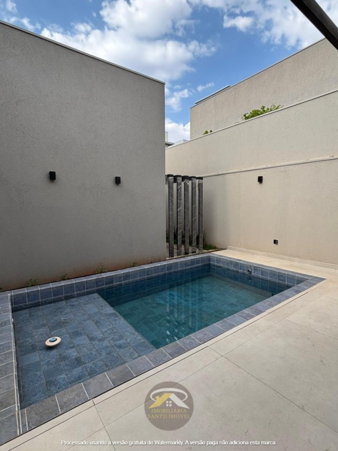 VENDE-SE: CASA DISPONÍVEL NO CONDOMÍNIO DAMHA I.