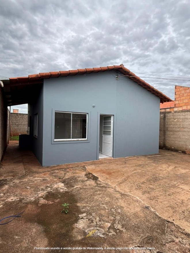 CASA BEM CONSERVADA DISPONÍVEL PARA VENDA NO BAIRRO COLIBRI