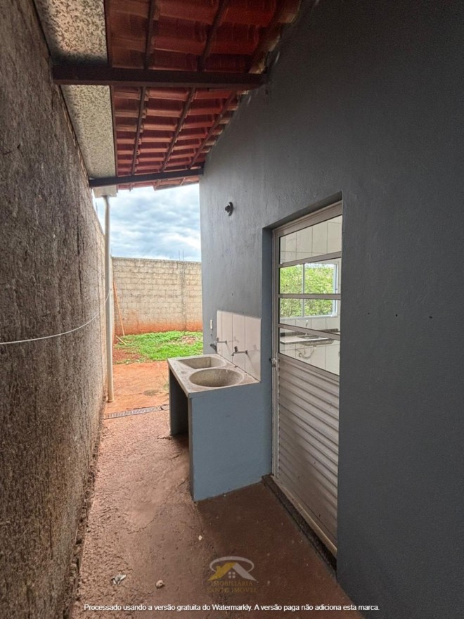 CASA BEM CONSERVADA DISPONÍVEL PARA VENDA NO BAIRRO COLIBRI