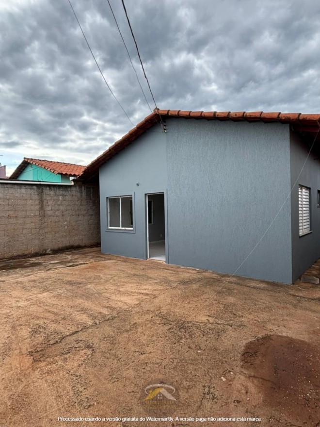 CASA BEM CONSERVADA DISPONÍVEL PARA VENDA NO BAIRRO COLIBRI